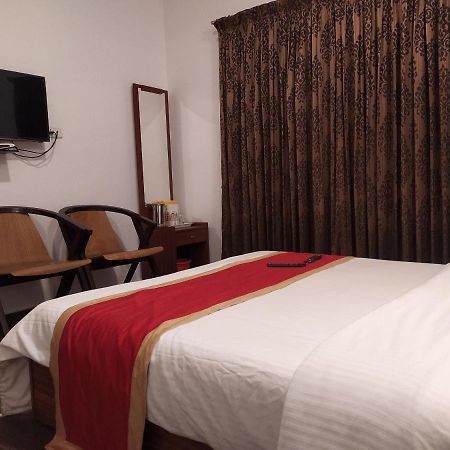 Rosepark Residency Hotel Ооти Екстериор снимка