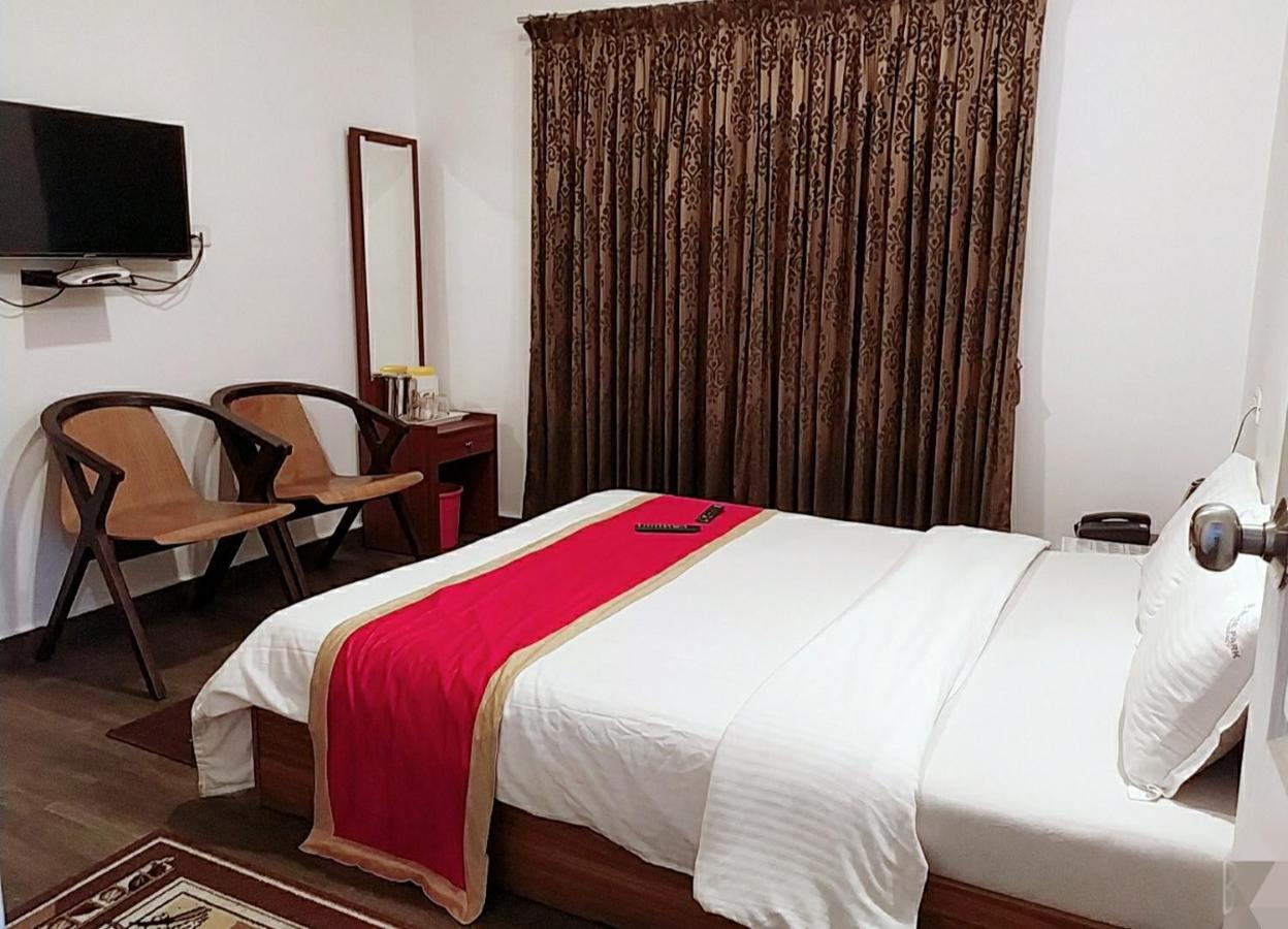 Rosepark Residency Hotel Ооти Екстериор снимка