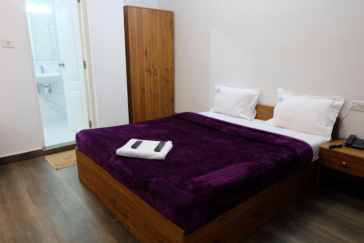 Rosepark Residency Hotel Ооти Екстериор снимка